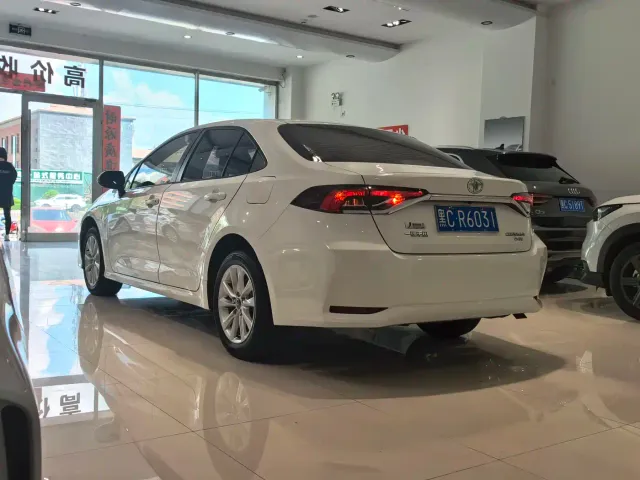 Toyota Corolla — Фото автомобиля 18