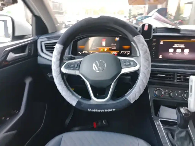 Volkswagen Lavida — Фото автомобиля 10