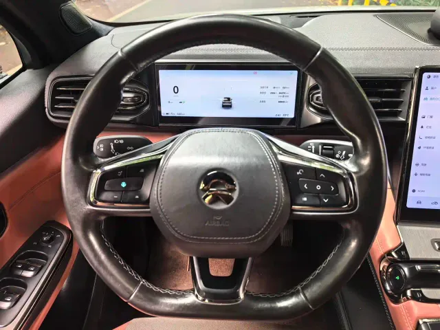 Nio EC6 — Фото автомобиля 10