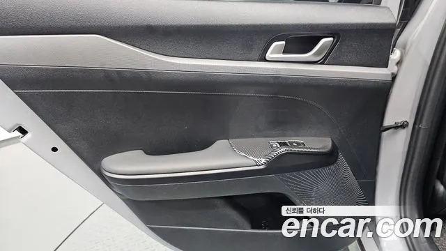 Kia K5 Новый K5 3 поколение 2.0 LPi(Для проката) — Фото автомобиля 24