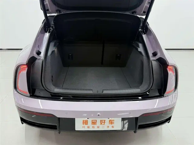Audi E5 Sportback — Фото автомобиля 7