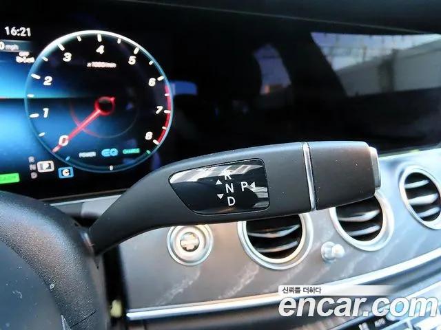 Mercedes-Benz E-Class W213 — Фото автомобиля 9
