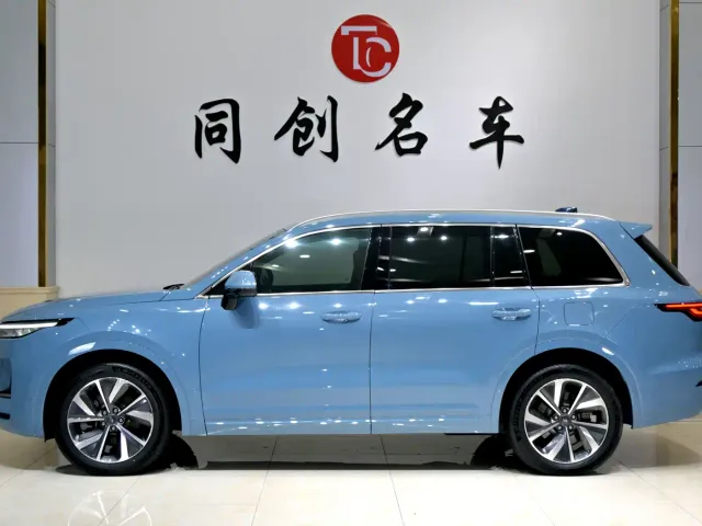 Li Auto Li ONE 2021 Extended Range 6-Seater — Фото автомобиля 7