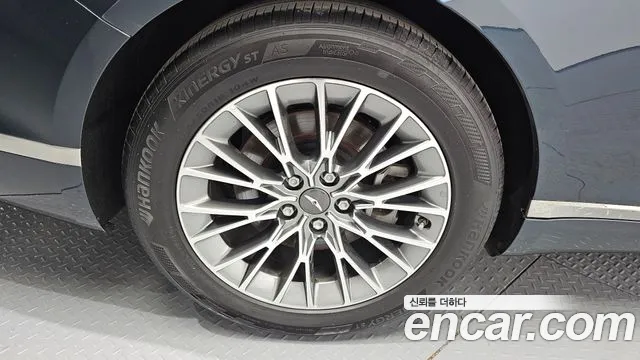 Genesis G80 Бензин 2.5 турбо AWD — Фото автомобиля 5