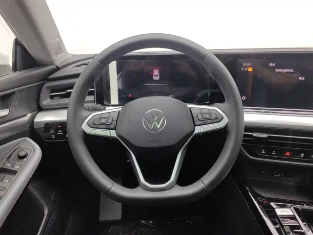 Volkswagen Lamando — Фото автомобиля 11