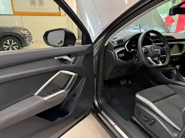 Audi Audi Q3 2023 35 TFSI Fashion Dynamic (1.4T) — Фото автомобиля 8