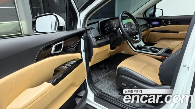 Kia Canival — Фото автомобиля 10