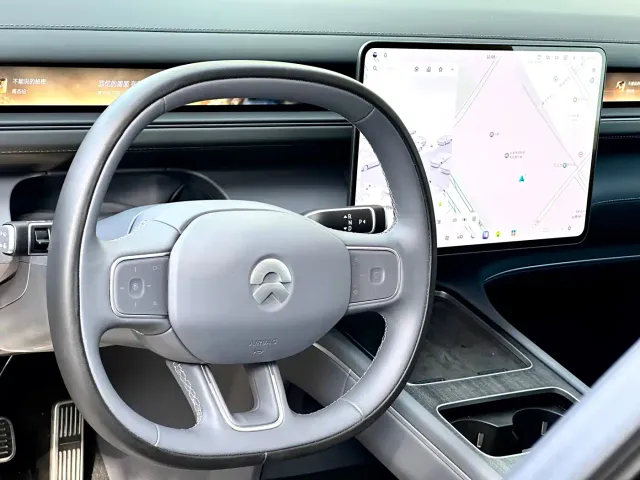 Nio ES8 — Фото автомобиля 6