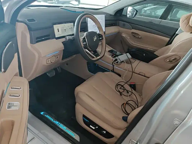 Jetour Shanhai L9 — Фото автомобиля 14
