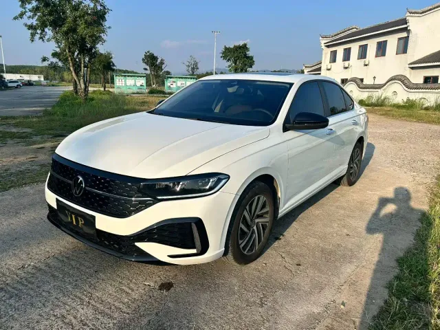 Volkswagen Lavida — Фото автомобиля 3