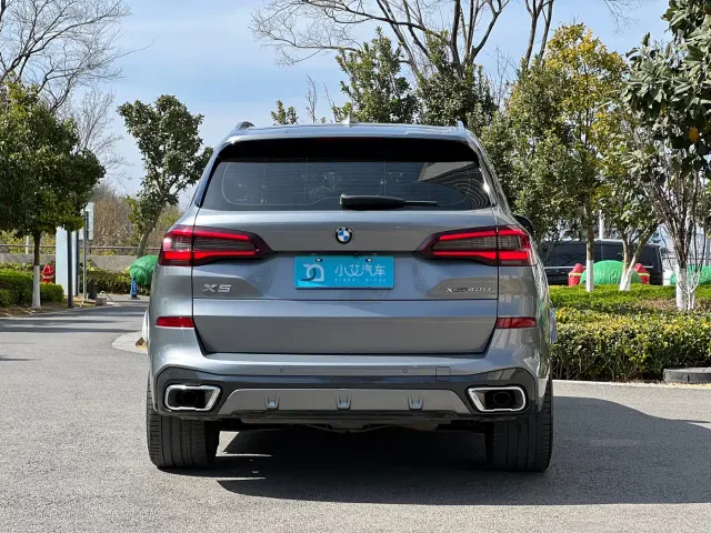 BMW X5 — Фото автомобиля 6