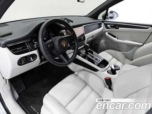 Porsche Macan — Фото автомобиля 18