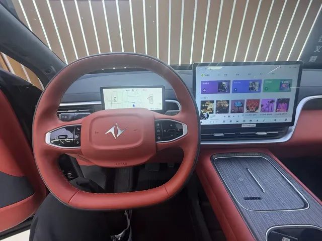 Dongfeng eπ 008 — Фото автомобиля 12