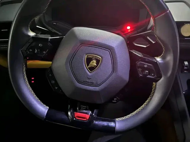 Lamborghini Huracan — Фото автомобиля 5