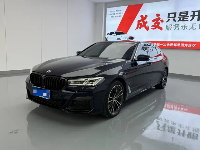 Фотография автомобиля — BMW 5 Series