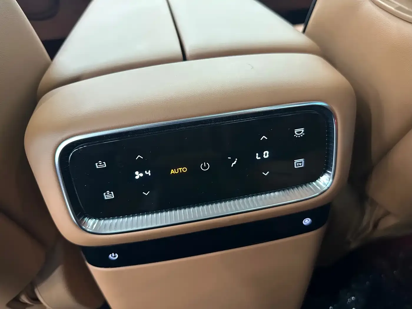 Voyah Auto VOYAH Taisan 2026 Model Base — Фото автомобиля 20