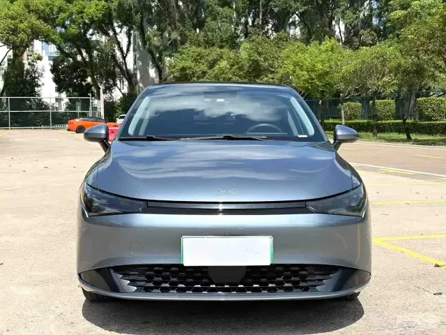 Xpeng P5 — Фото автомобиля 2