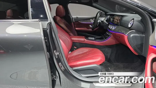 Mercedes-Benz CLS-Class — Фото автомобиля 20