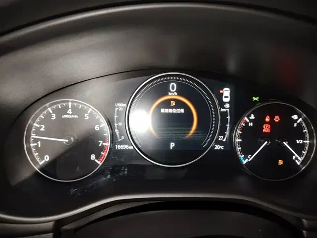 Mazda Axela — Фото автомобиля 11