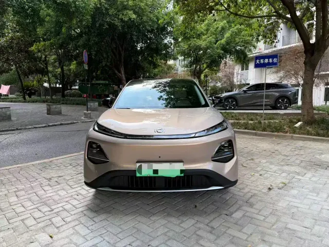 Changan Qiyuan Q05 — Фото автомобиля 2