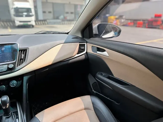 Chevrolet Monza — Фото автомобиля 14