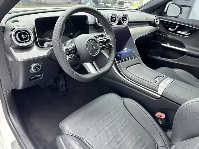 Mercedes-Benz C-Class — Фото автомобиля 12