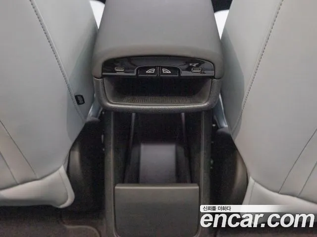 Volvo EX30 — Фото автомобиля 19
