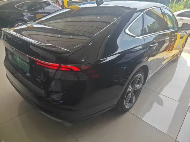 Honda Accord — Фото автомобиля 6