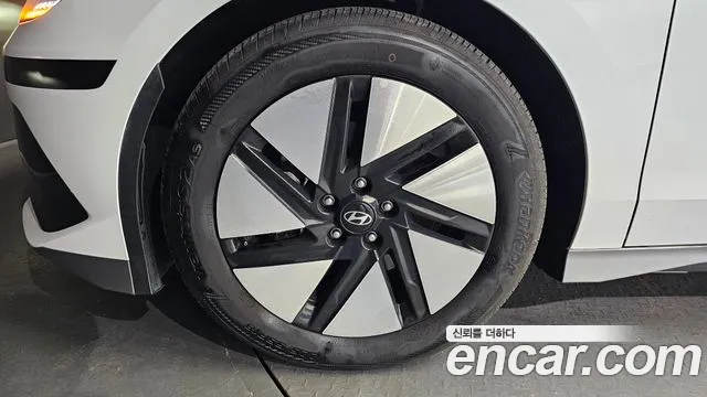 Hyundai Ioniq 6 — Фото автомобиля 5