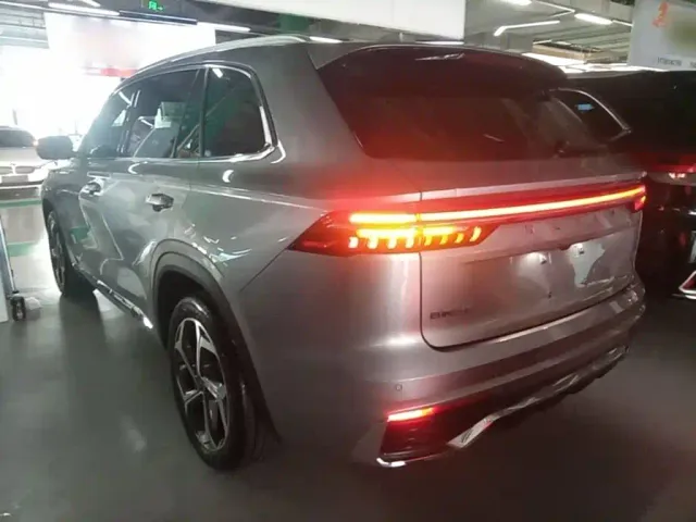 Geely Xingyue L — Фото автомобиля 4