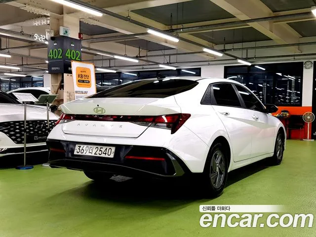 Hyundai Avante — Фото автомобиля 2