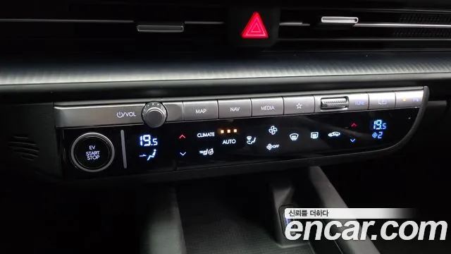 Hyundai Ioniq 6 — Фото автомобиля 30