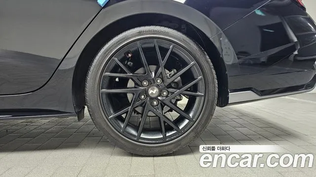 Hyundai AVANTE Новый Avante (CN7) — Фото автомобиля 20