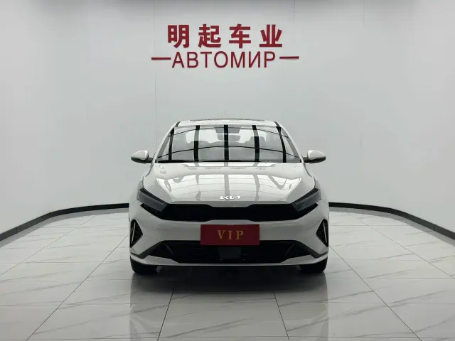 Kia K3 — Фото автомобиля 3