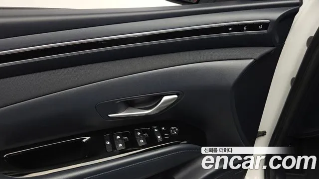 Hyundai Tucson Tucson (NX4) Бензин 1.6 турбо 2WD — Фото автомобиля 29