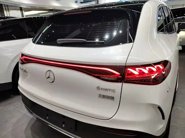 Mercedes-Benz Mercedes-Benz EQE SUV 2024 350 4MATIC Luxury Edition — Фото автомобиля 5