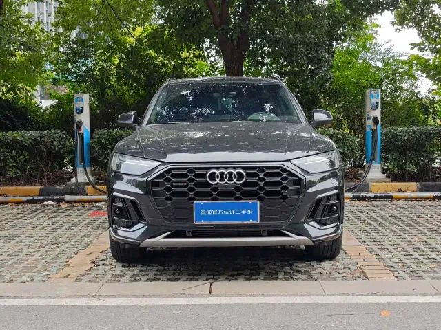 Audi Q5L — Фото автомобиля 2