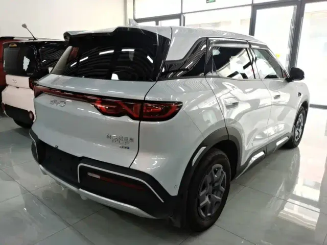 BYD Yuan UP — Фото автомобиля 6