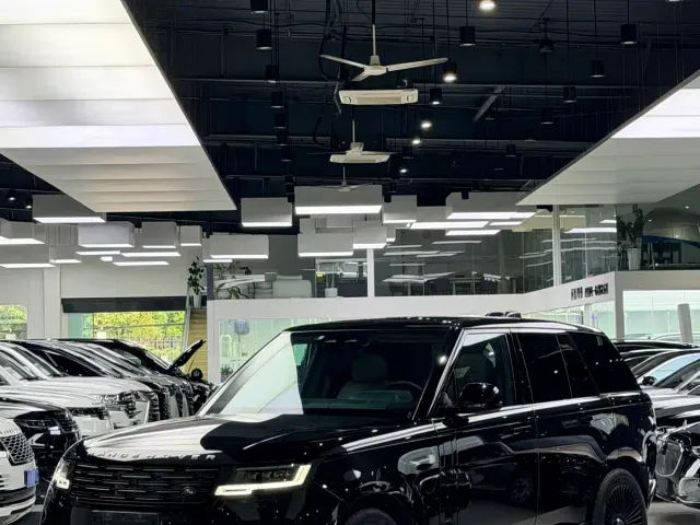 Фотография автомобиля — Land Rover Range Rover