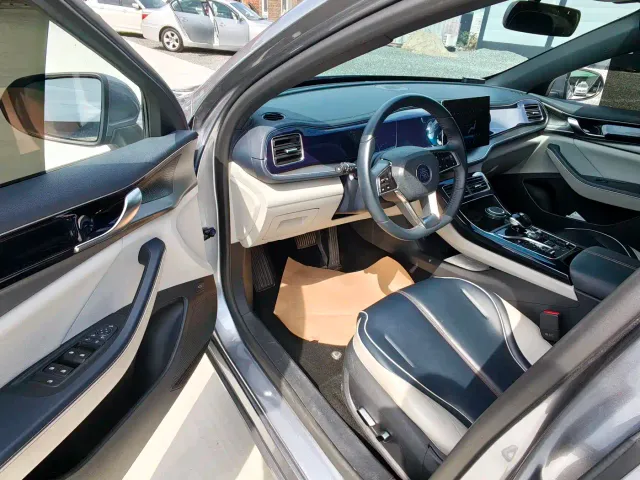 BYD Qin PLUS — Фото автомобиля 6