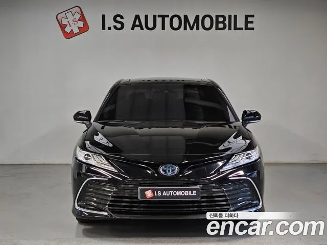 Toyota Camry XV70 — Фото автомобиля 2