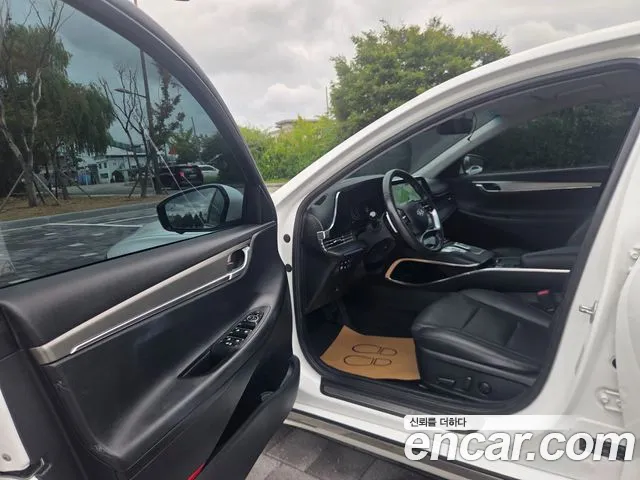 Hyundai Grandeur Grandeur (New) — Фото автомобиля 15