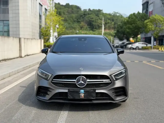 Mercedes-Benz Mercedes-Benz A-Class AMG 2020 AMG A 35 L 4MATIC — Фото автомобиля 2