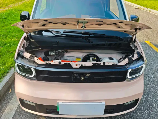 Wuling Hongguang Mini EV — Фото автомобиля 20