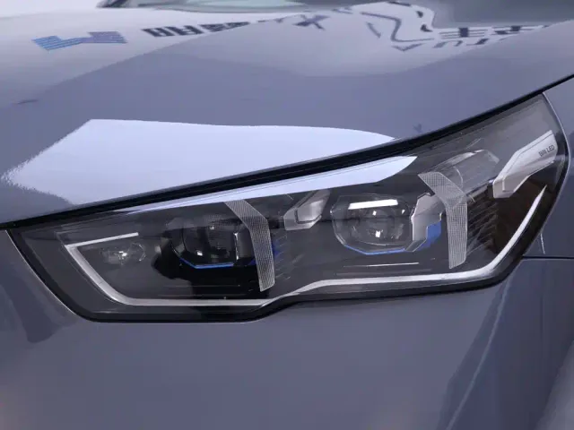 BMW 5 Series — Фото автомобиля 4
