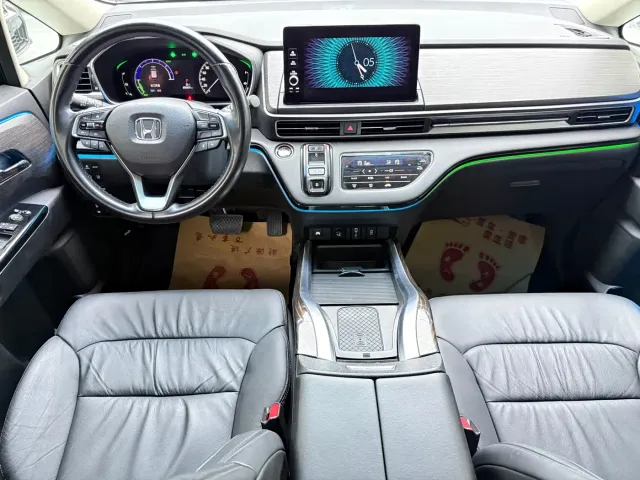 Honda Elysion — Фото автомобиля 4