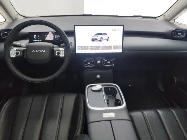 GAC Aion UT — Фото автомобиля 12