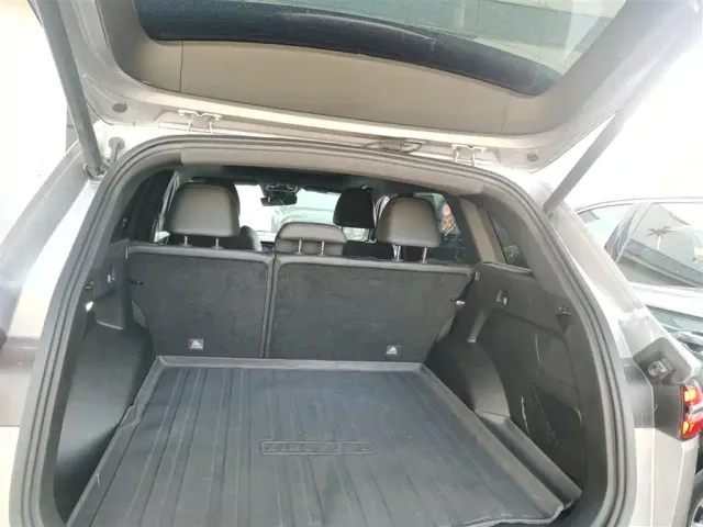 Geely Xingyue L — Фото автомобиля 18