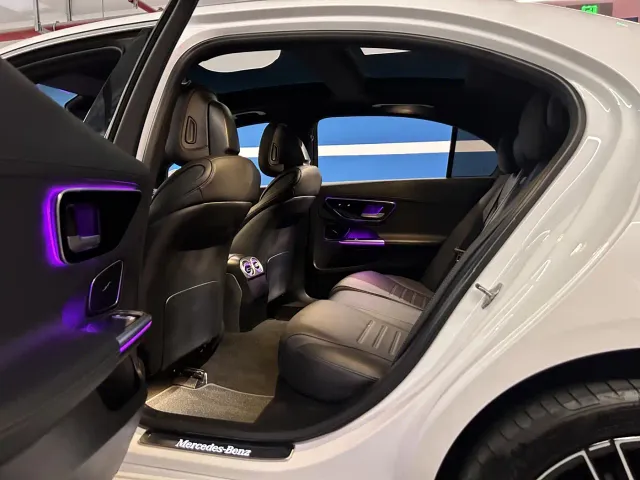 Mercedes-Benz C-Class — Фото автомобиля 8