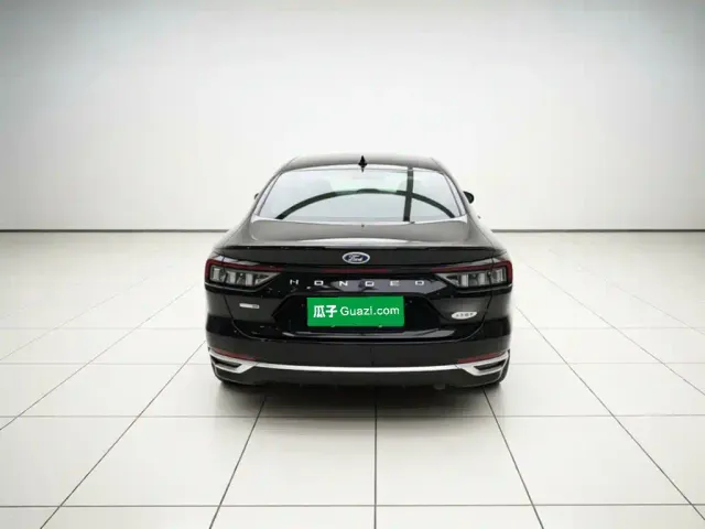 Ford Mondeo — Фото автомобиля 3
